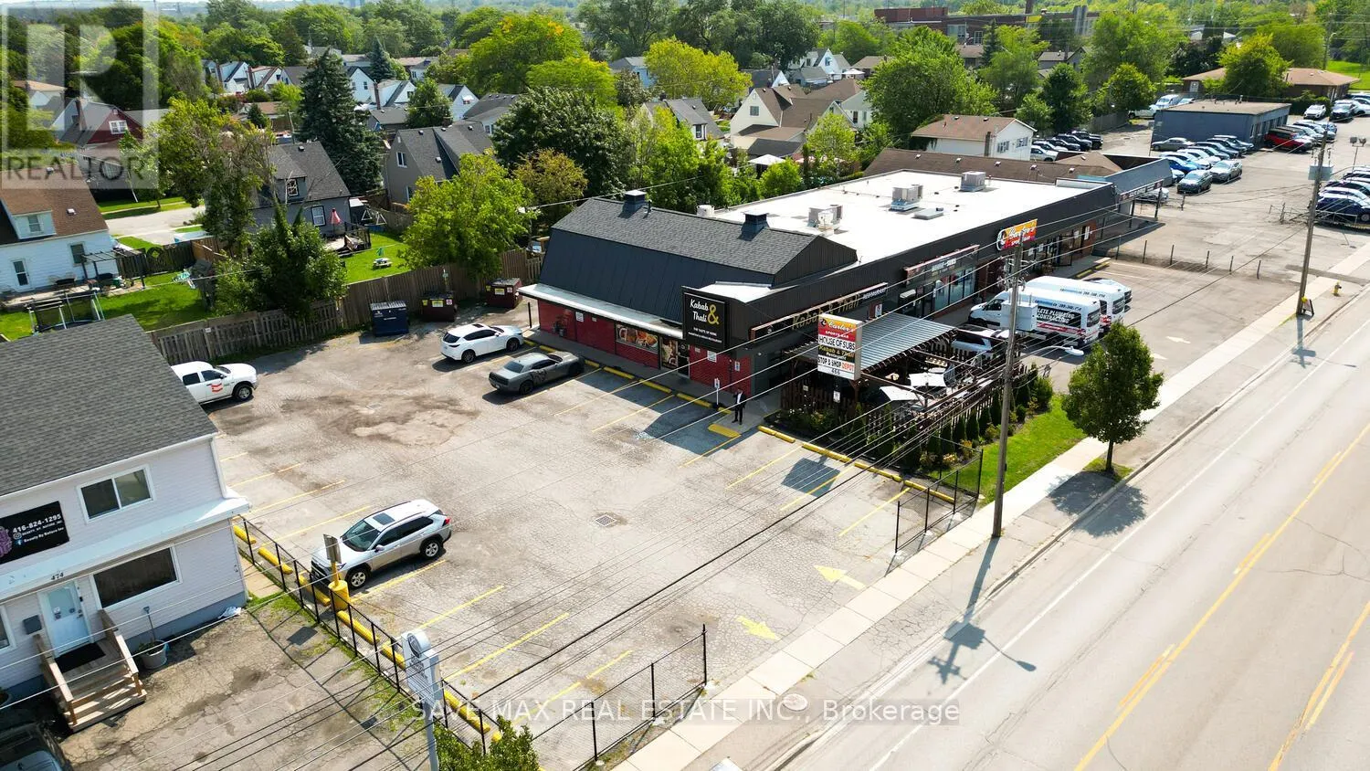 4 - 466 MERRITT STREET