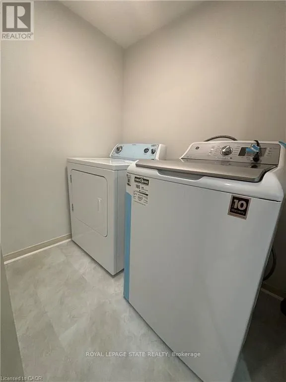 72 STONE CHURCH ROAD W