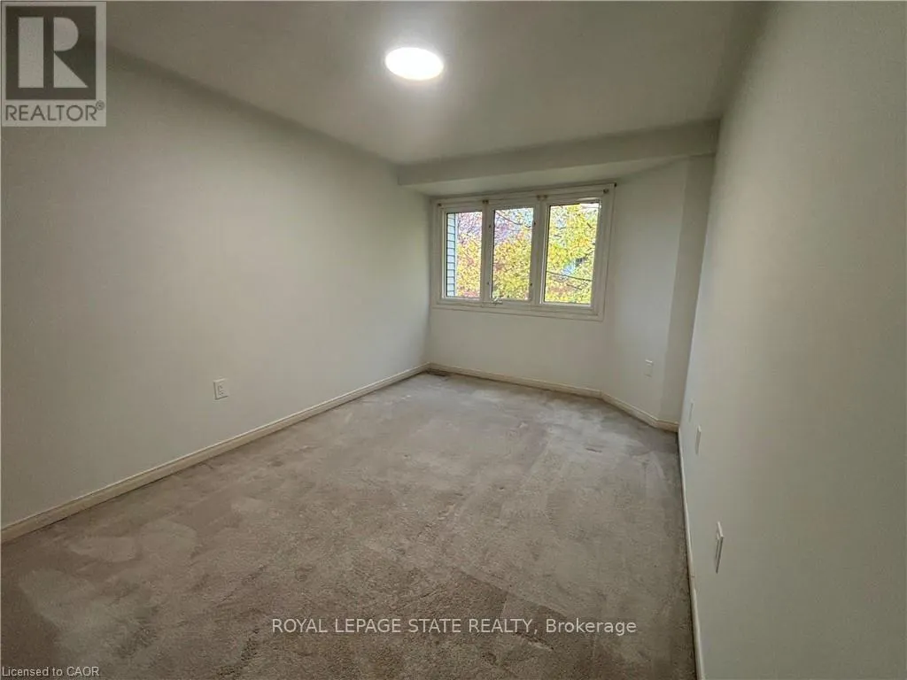 72 STONE CHURCH ROAD W