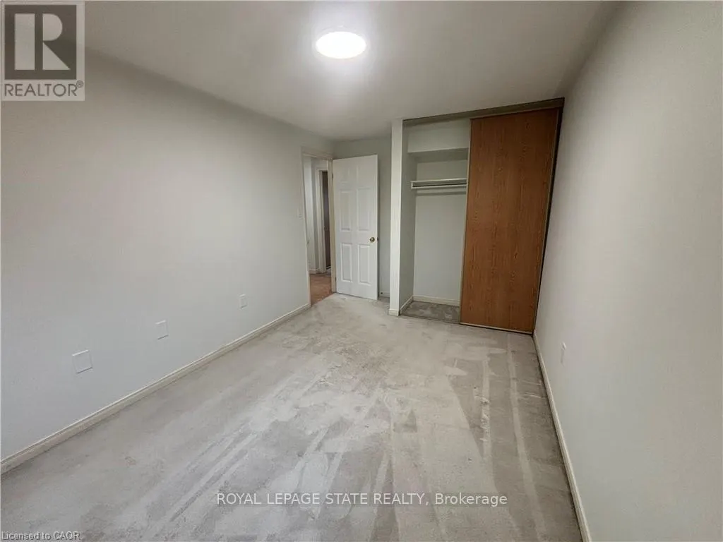 72 STONE CHURCH ROAD W