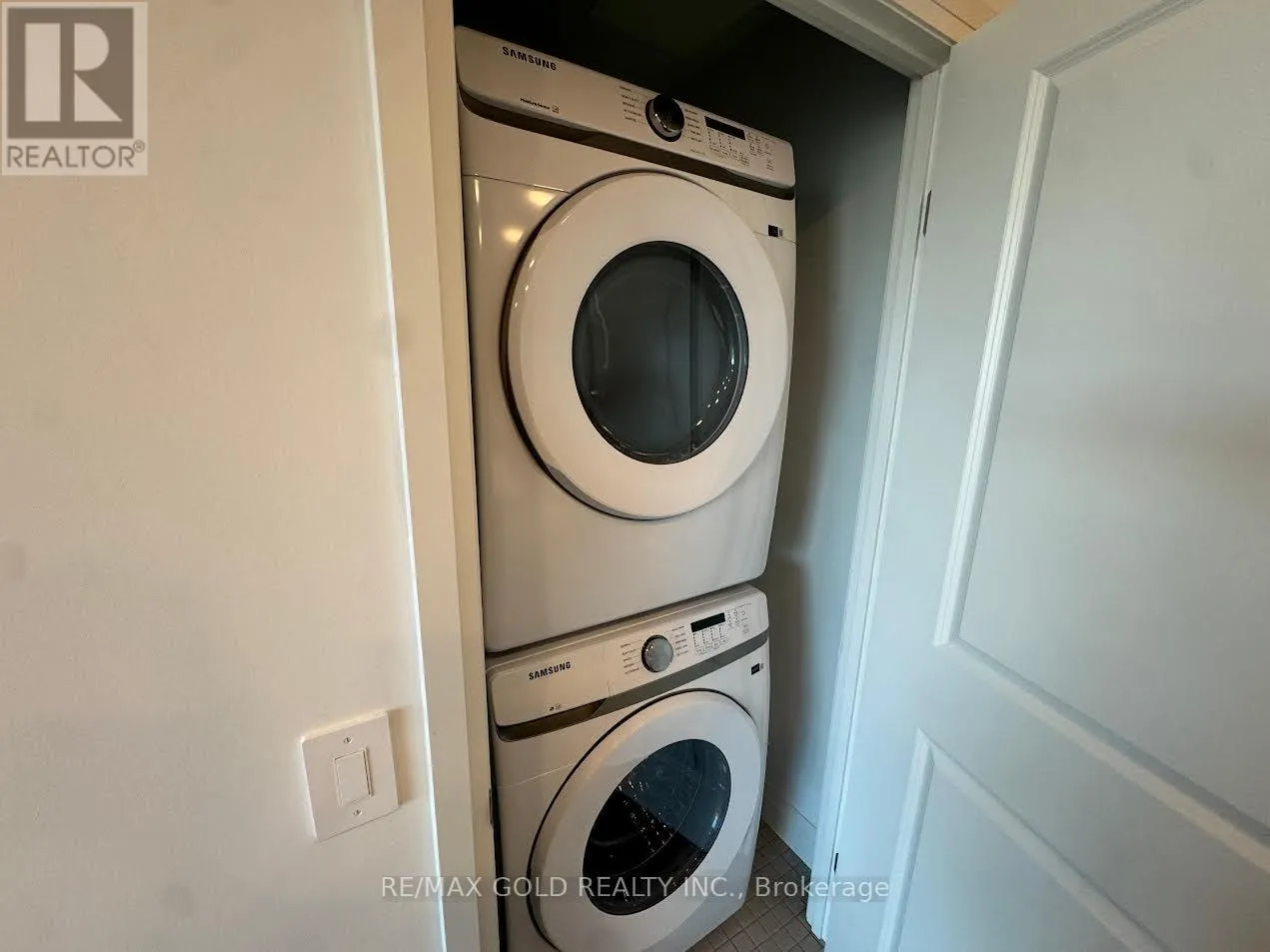 303 - 1333 WEBER STREET E