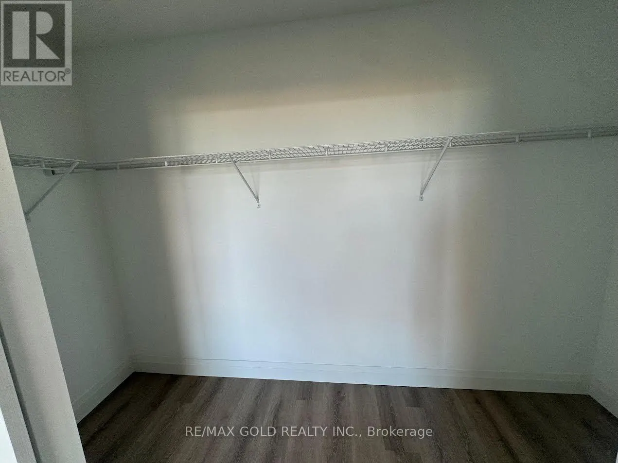 303 - 1333 WEBER STREET E