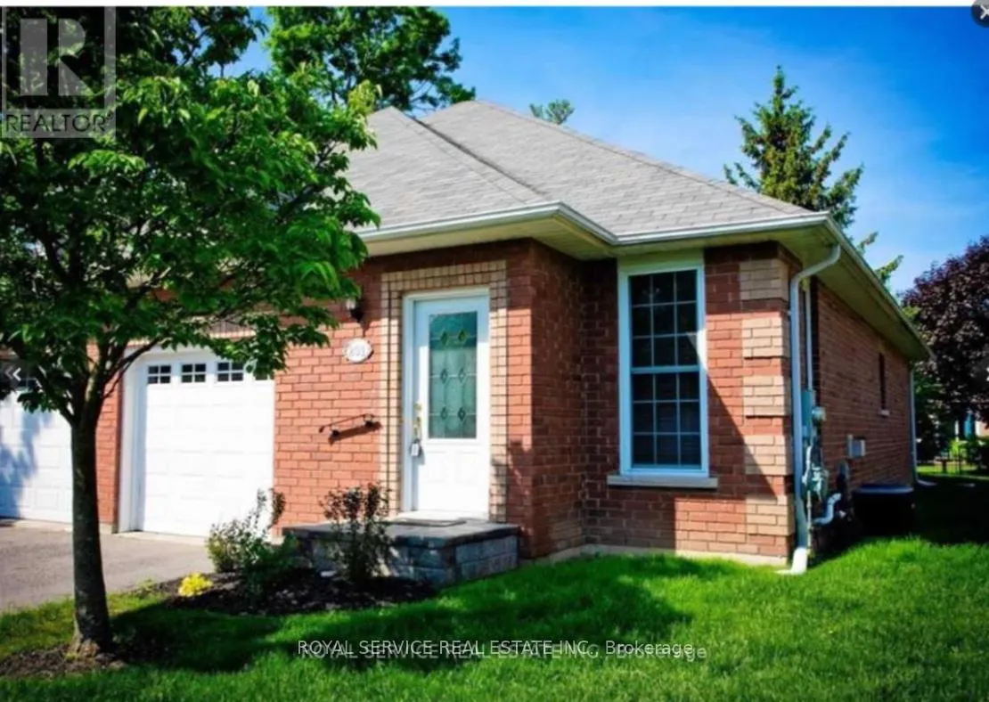 201 - 300 D'ARCY STREET, #201