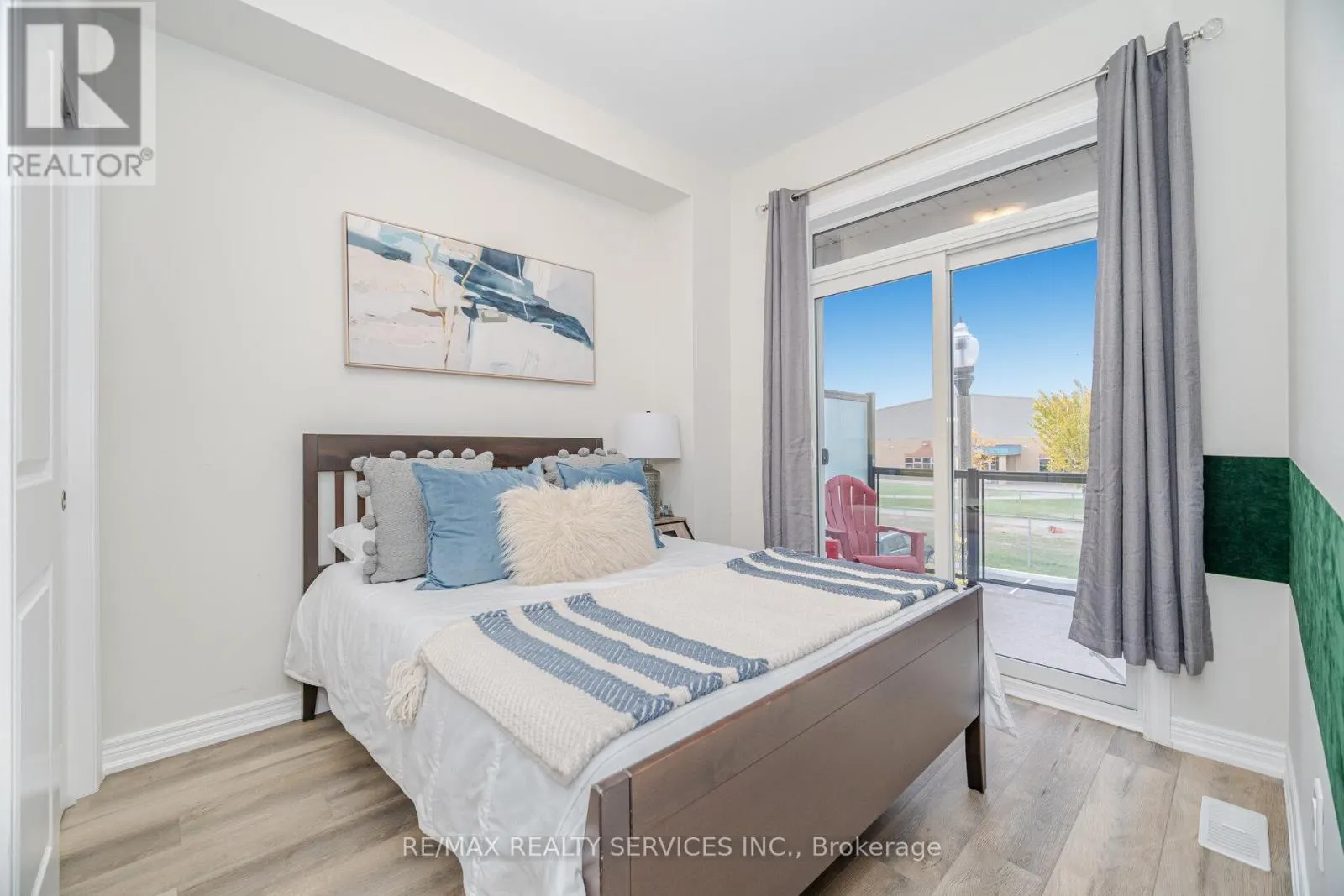 3 - 40 ZINFANDEL DRIVE