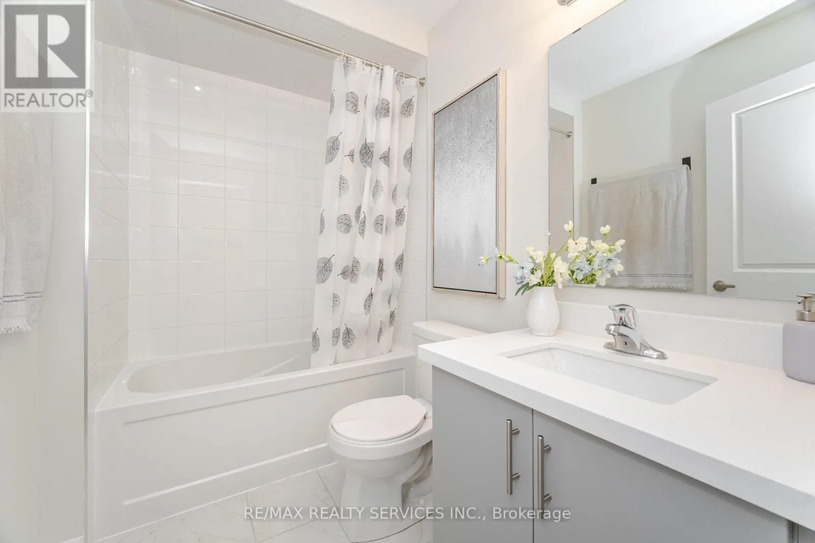 3 - 40 ZINFANDEL DRIVE