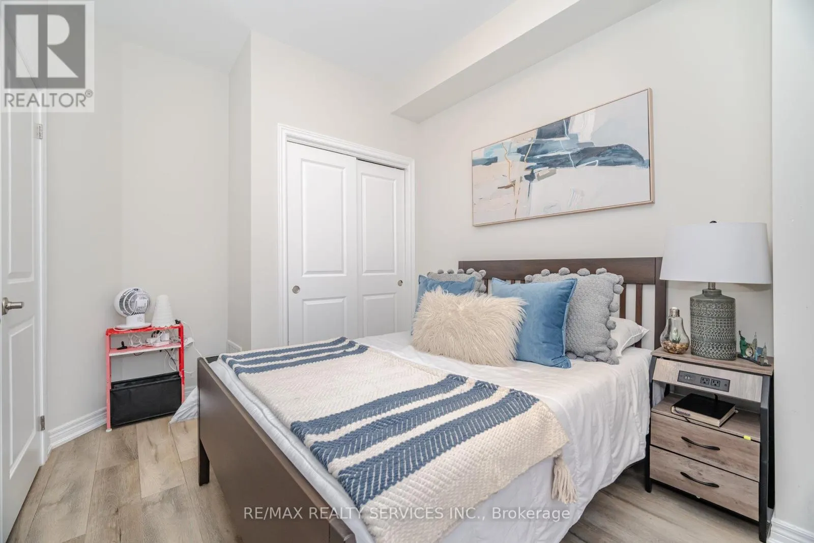 3 - 40 ZINFANDEL DRIVE