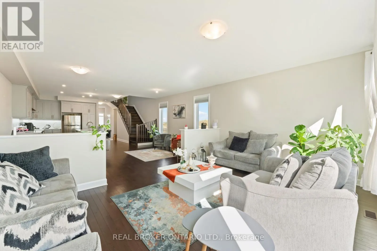 675 TALIESIN CRESCENT