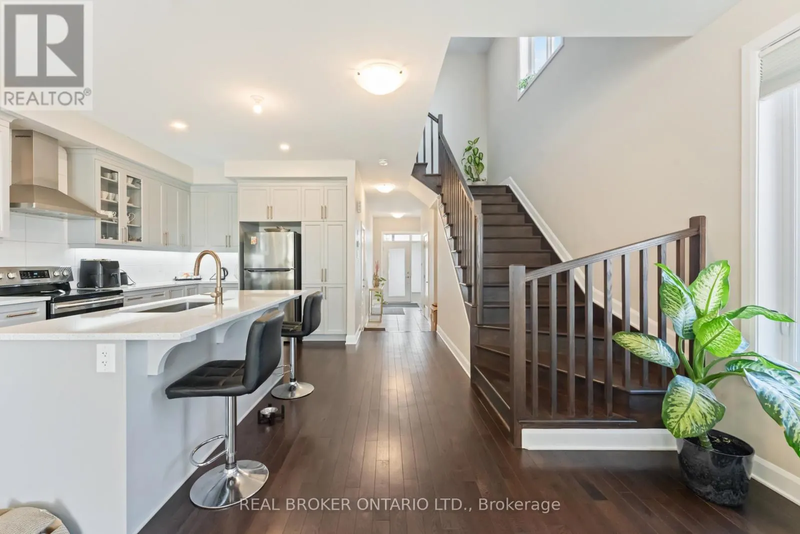 675 TALIESIN CRESCENT