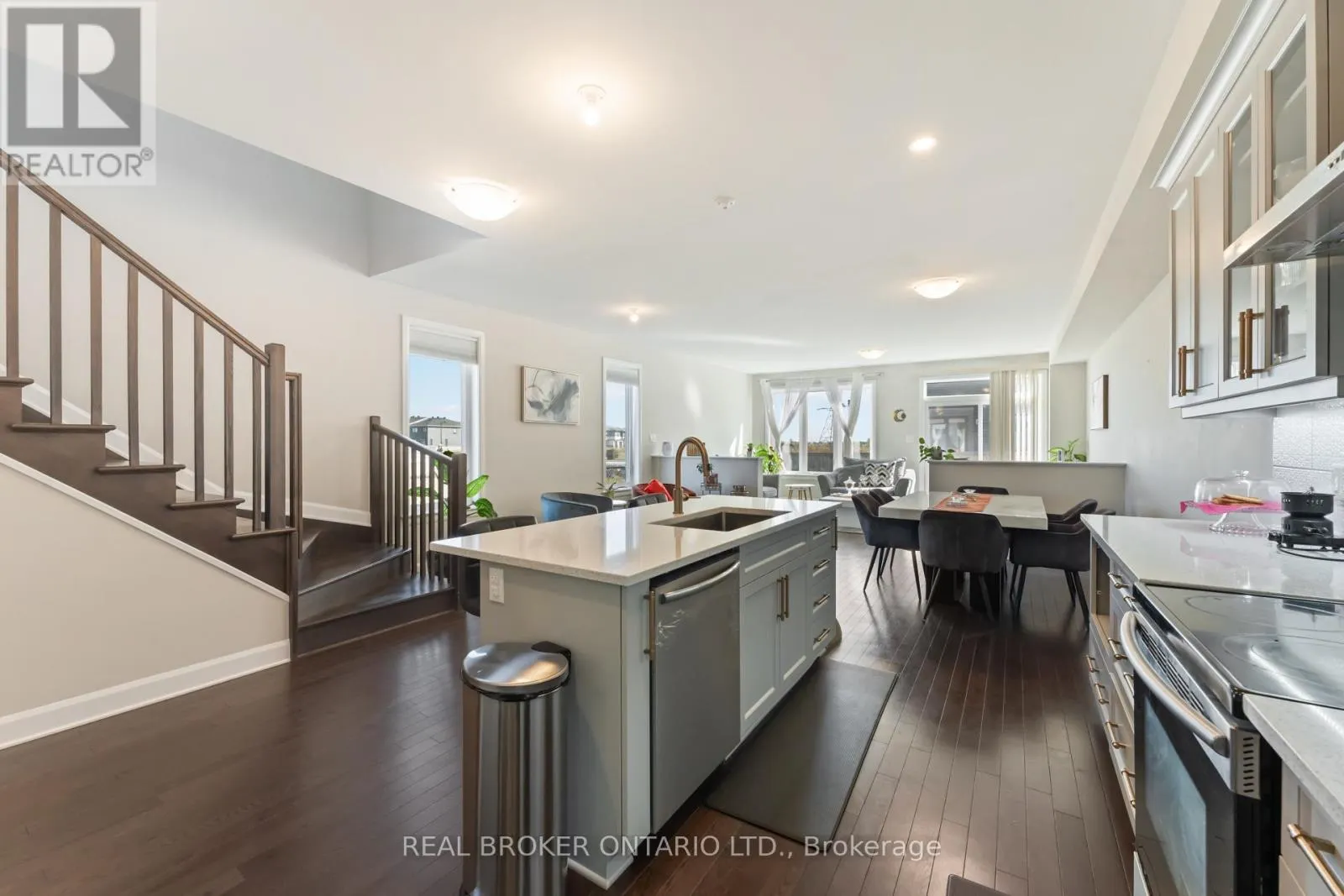 675 TALIESIN CRESCENT