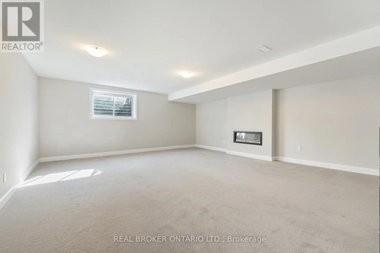 675 TALIESIN CRESCENT