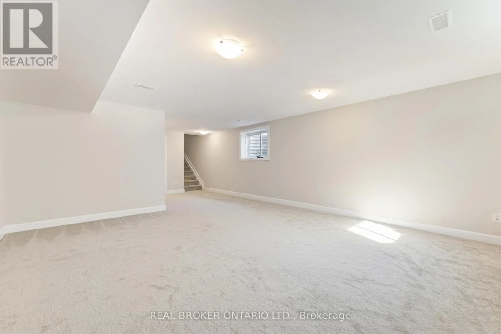 675 TALIESIN CRESCENT