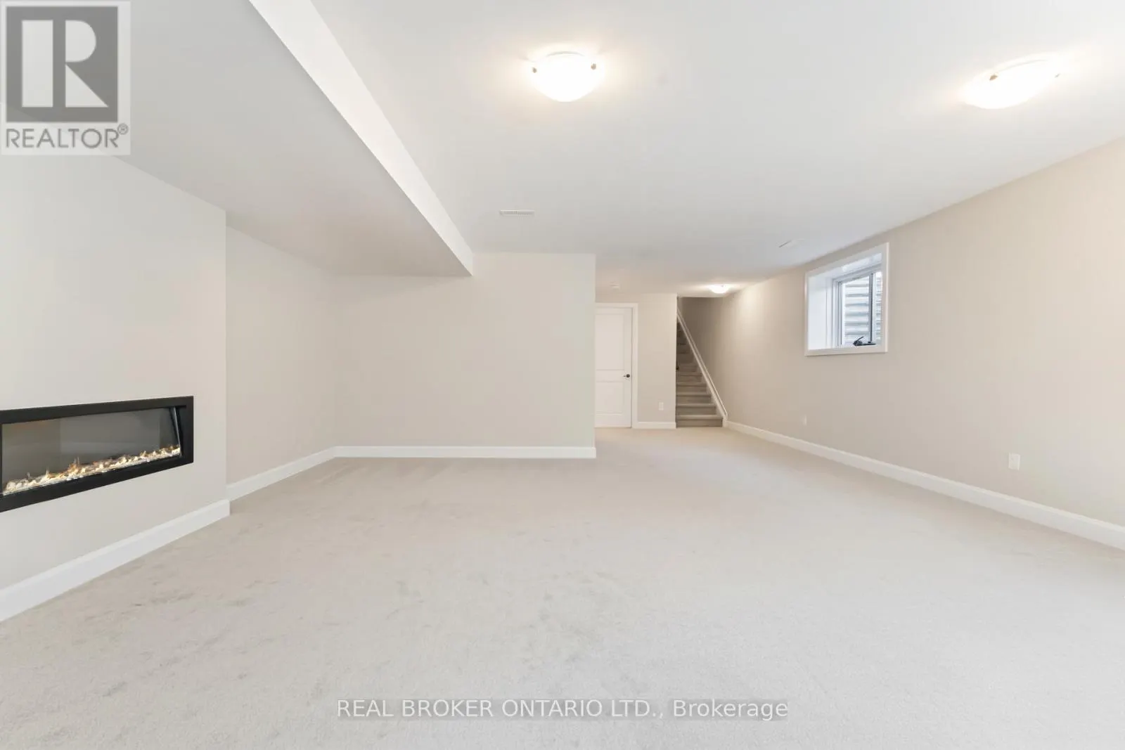 675 TALIESIN CRESCENT