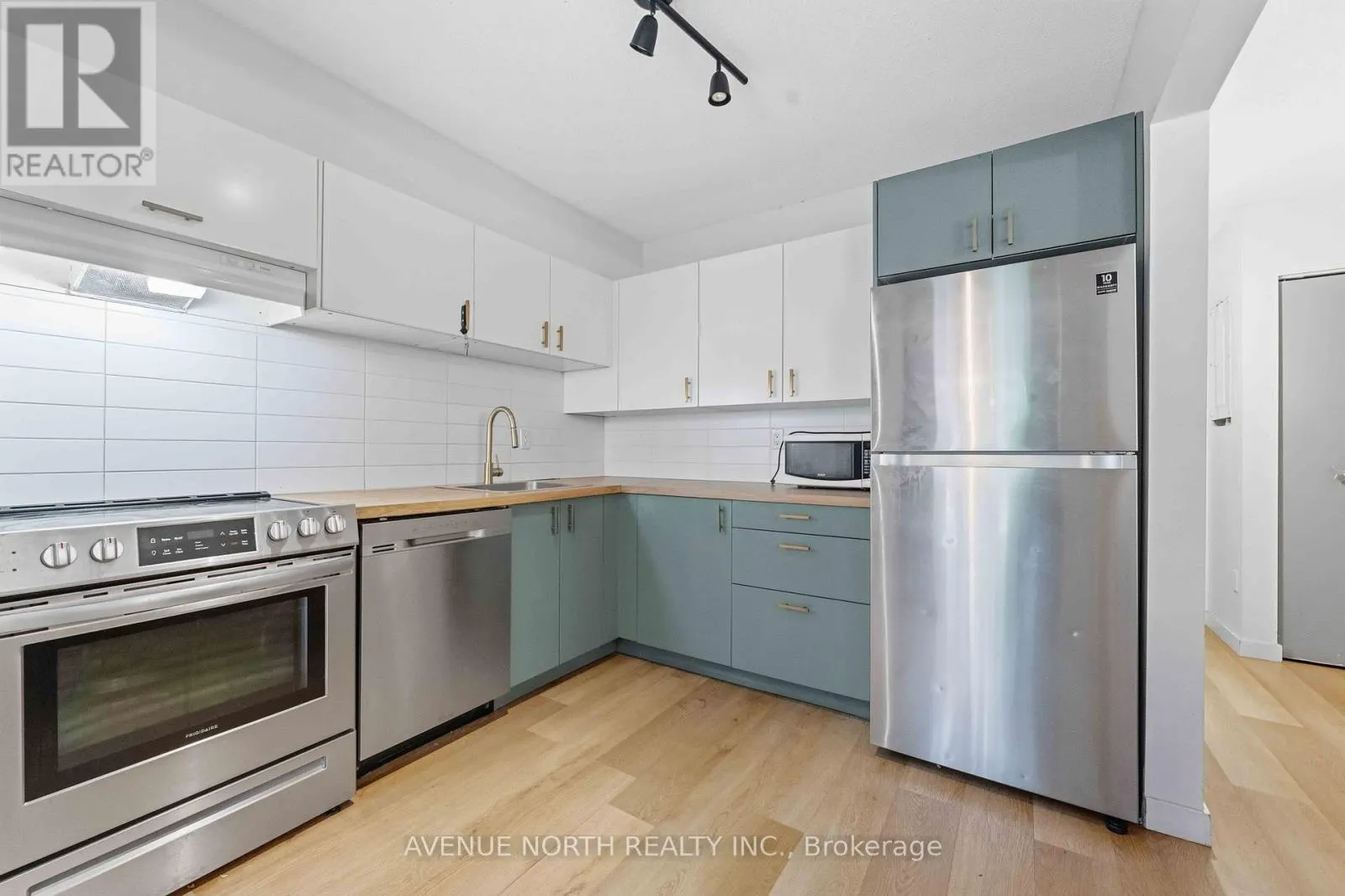 11K - 2080 OGILVIE ROAD