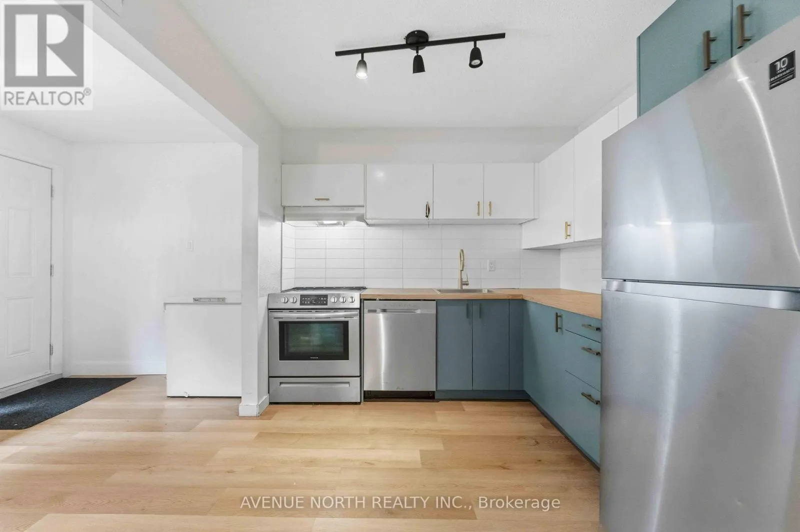 11K - 2080 OGILVIE ROAD