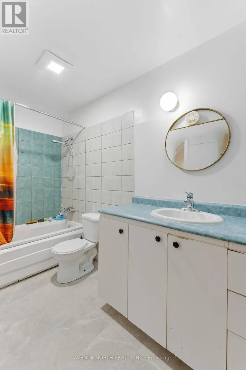 11K - 2080 OGILVIE ROAD