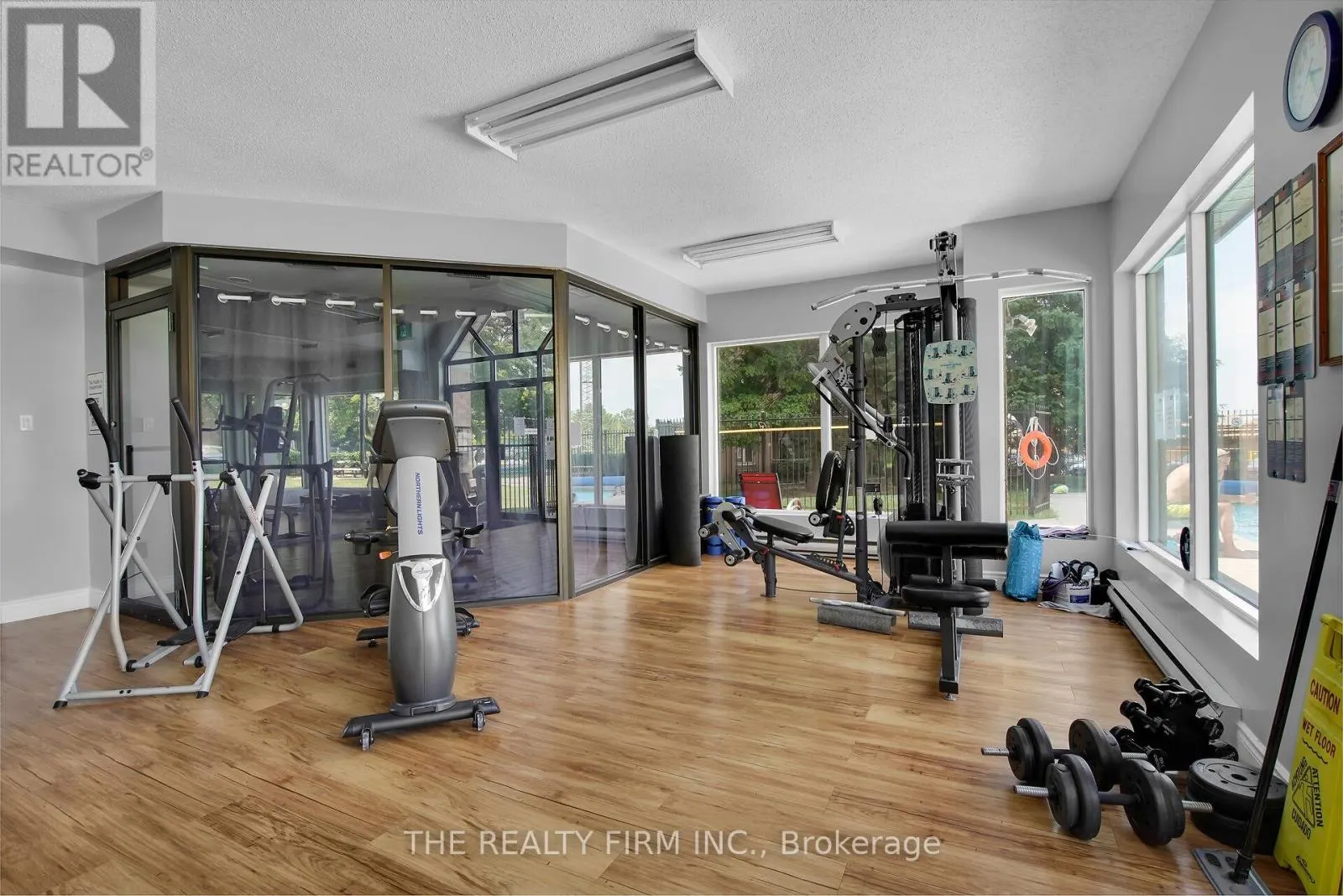 504 - 858 COMMISSIONERS ROAD E, #504