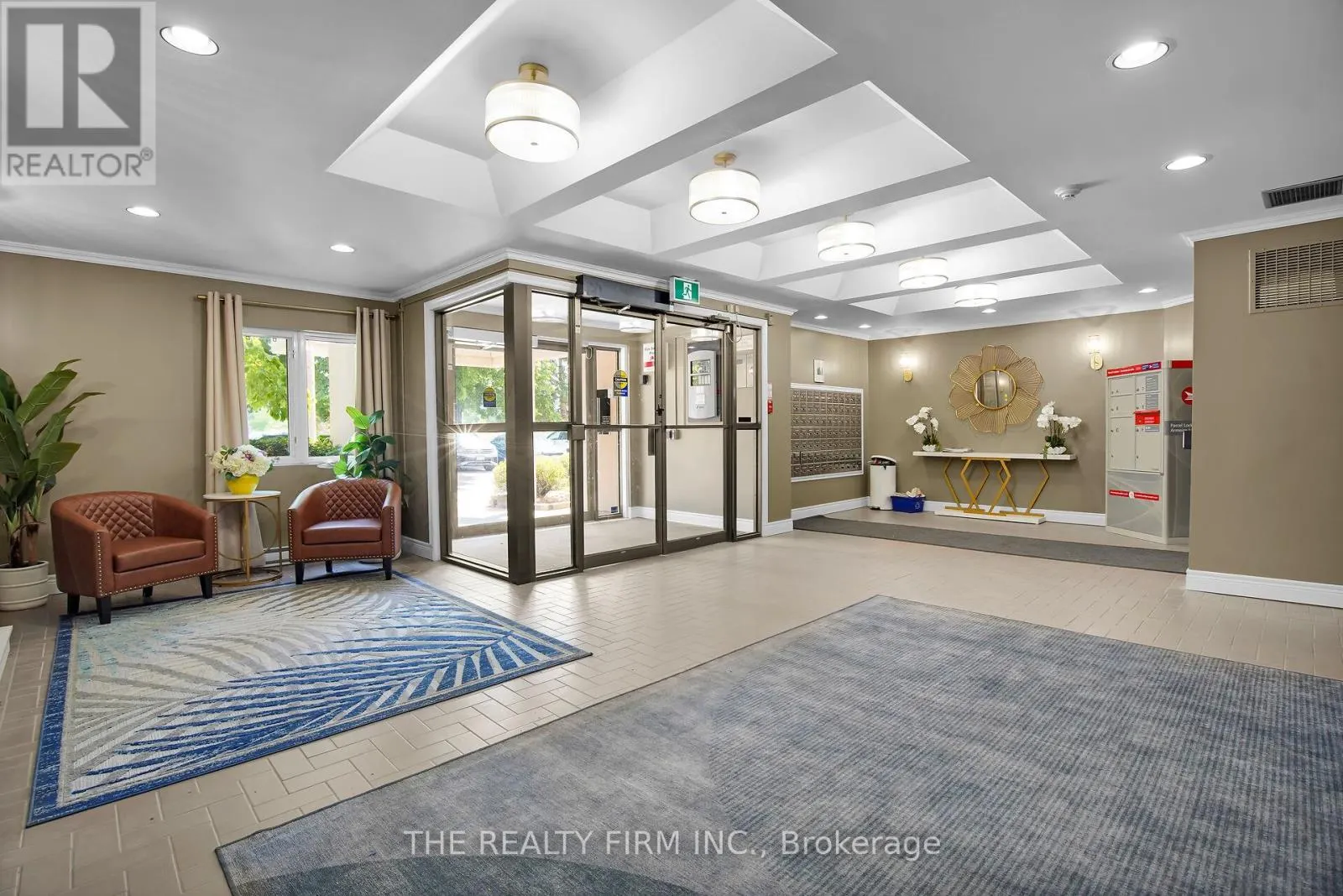 504 - 858 COMMISSIONERS ROAD E, #504