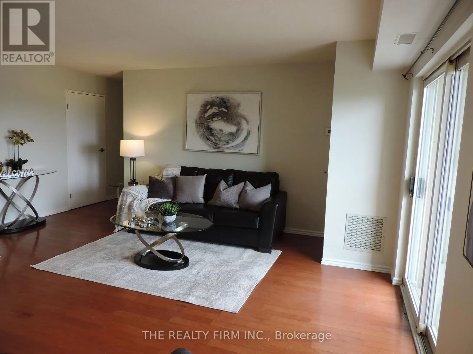 504 - 858 COMMISSIONERS ROAD E, #504