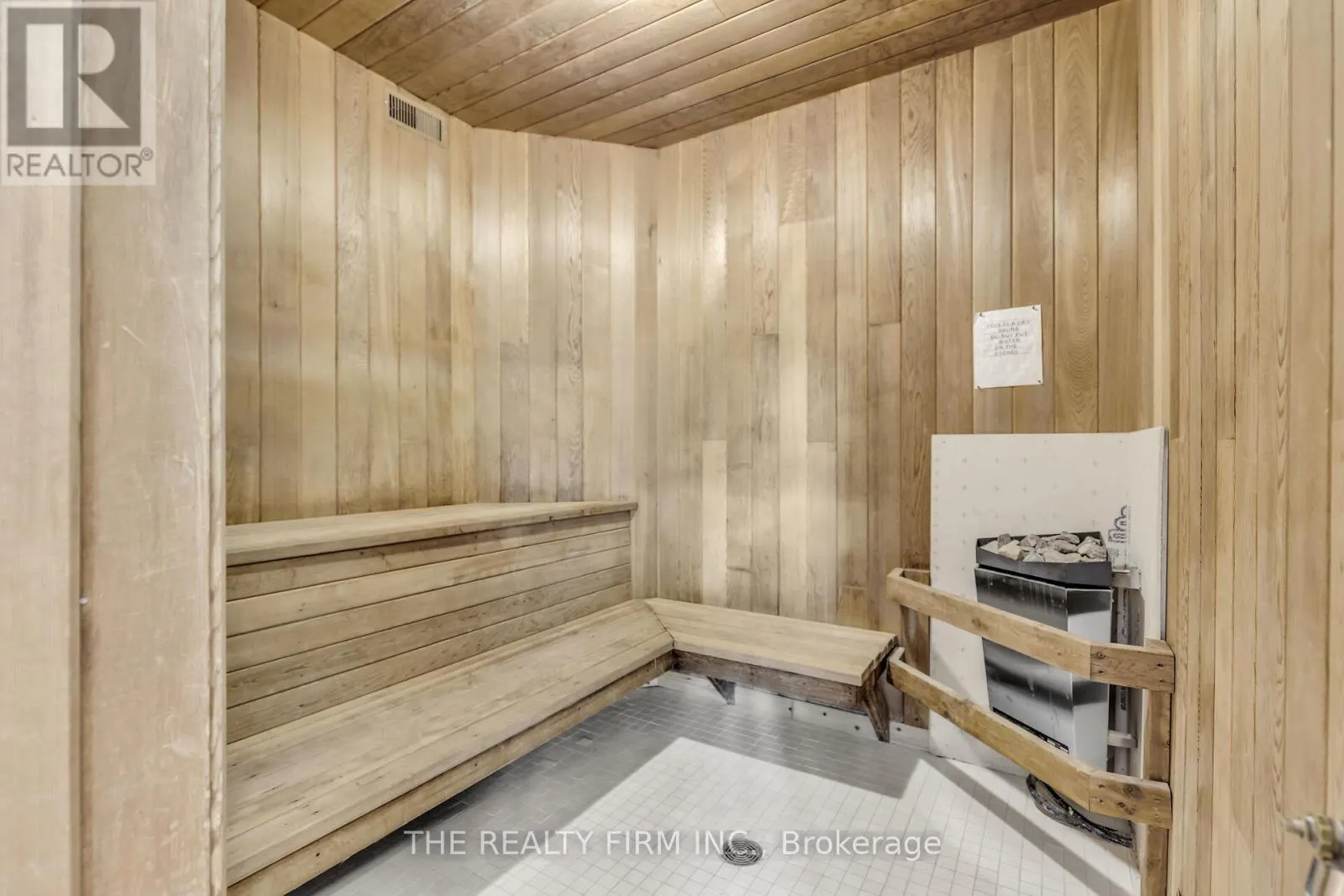 504 - 858 COMMISSIONERS ROAD E, #504