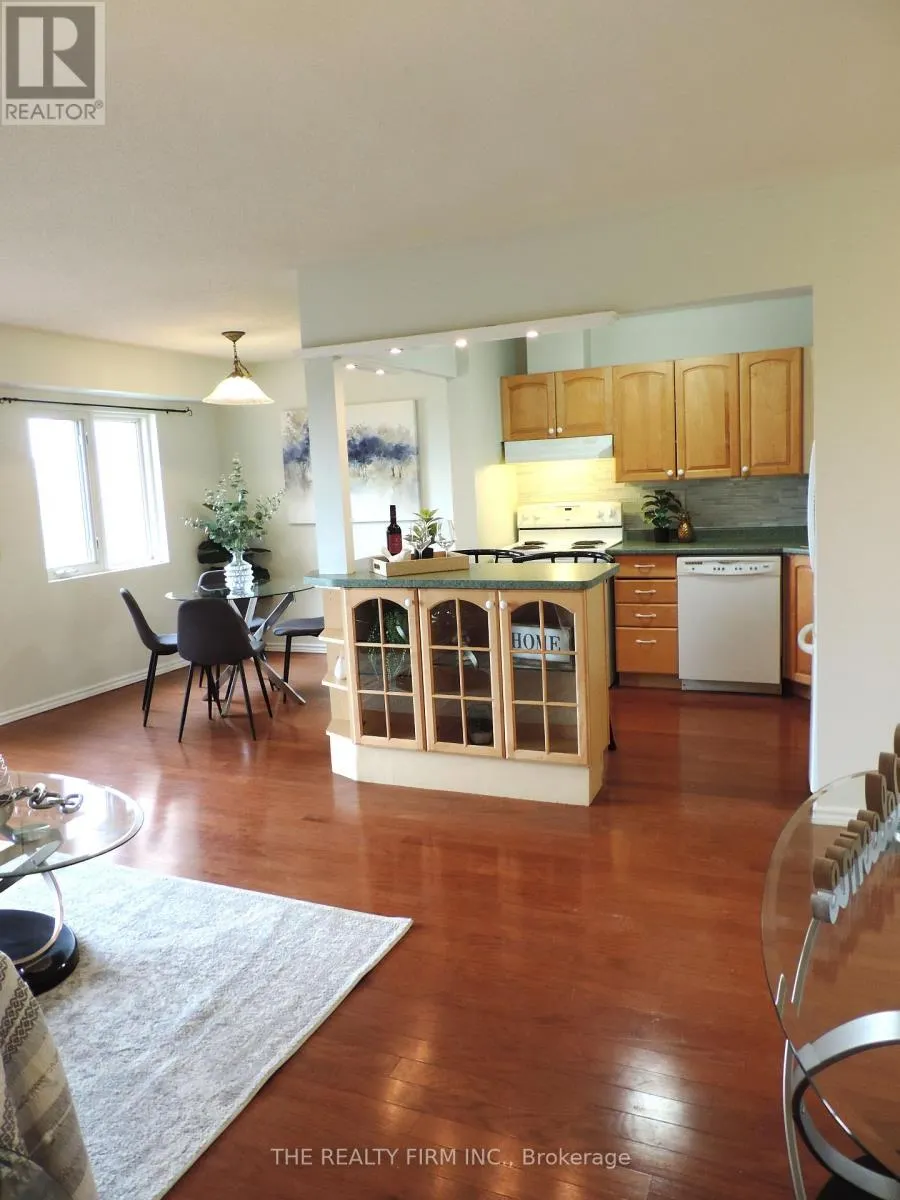 504 - 858 COMMISSIONERS ROAD E, #504