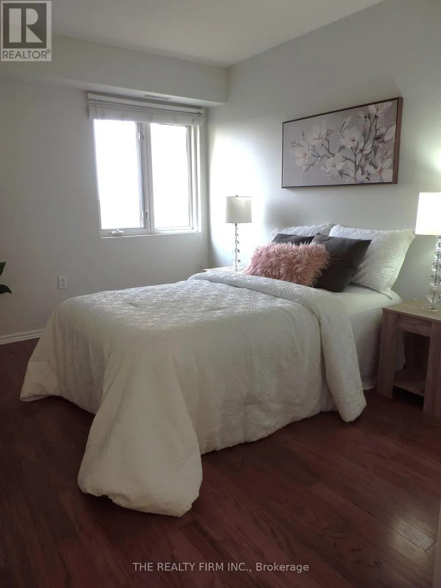 504 - 858 COMMISSIONERS ROAD E, #504