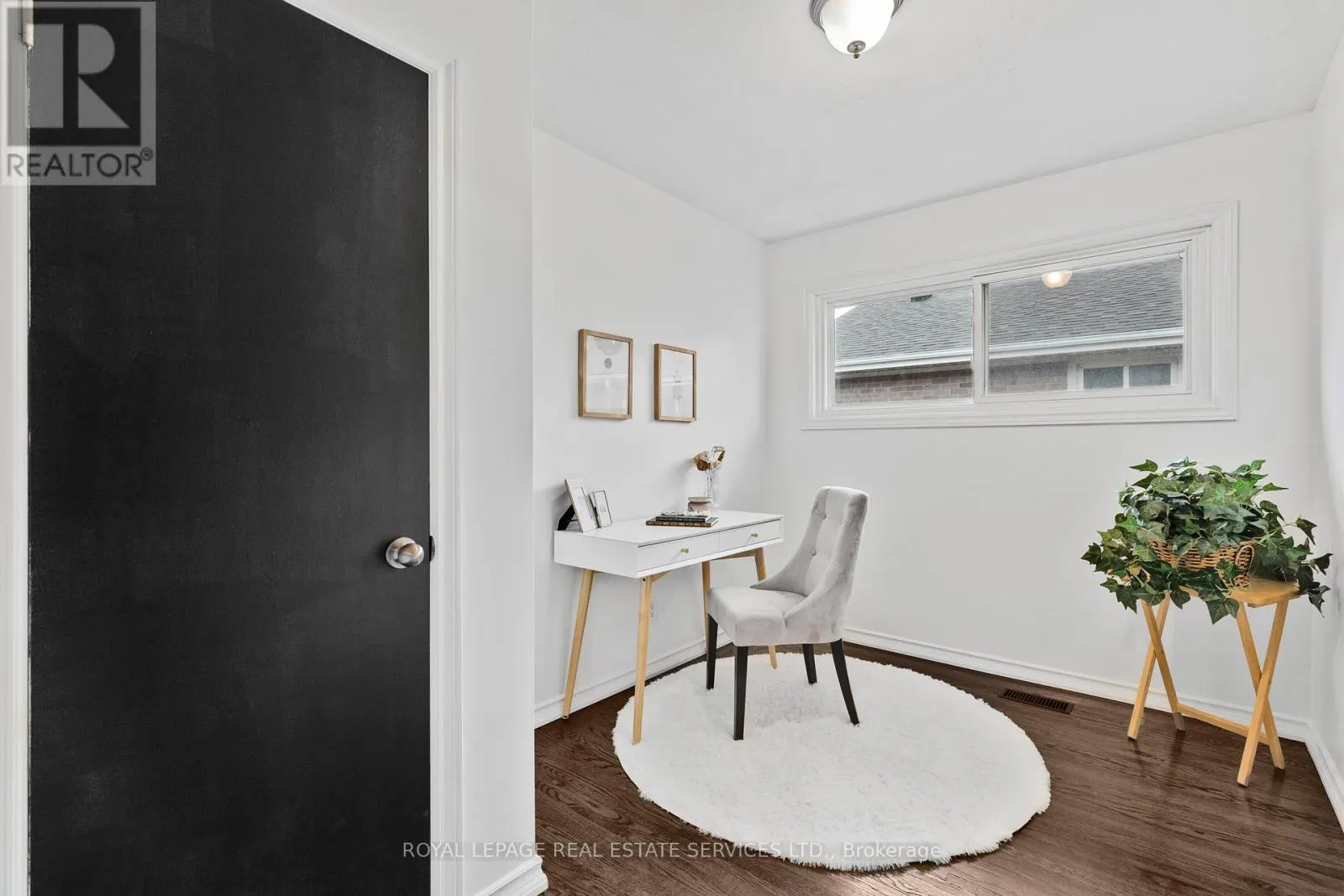 559 EAST 27TH STREET