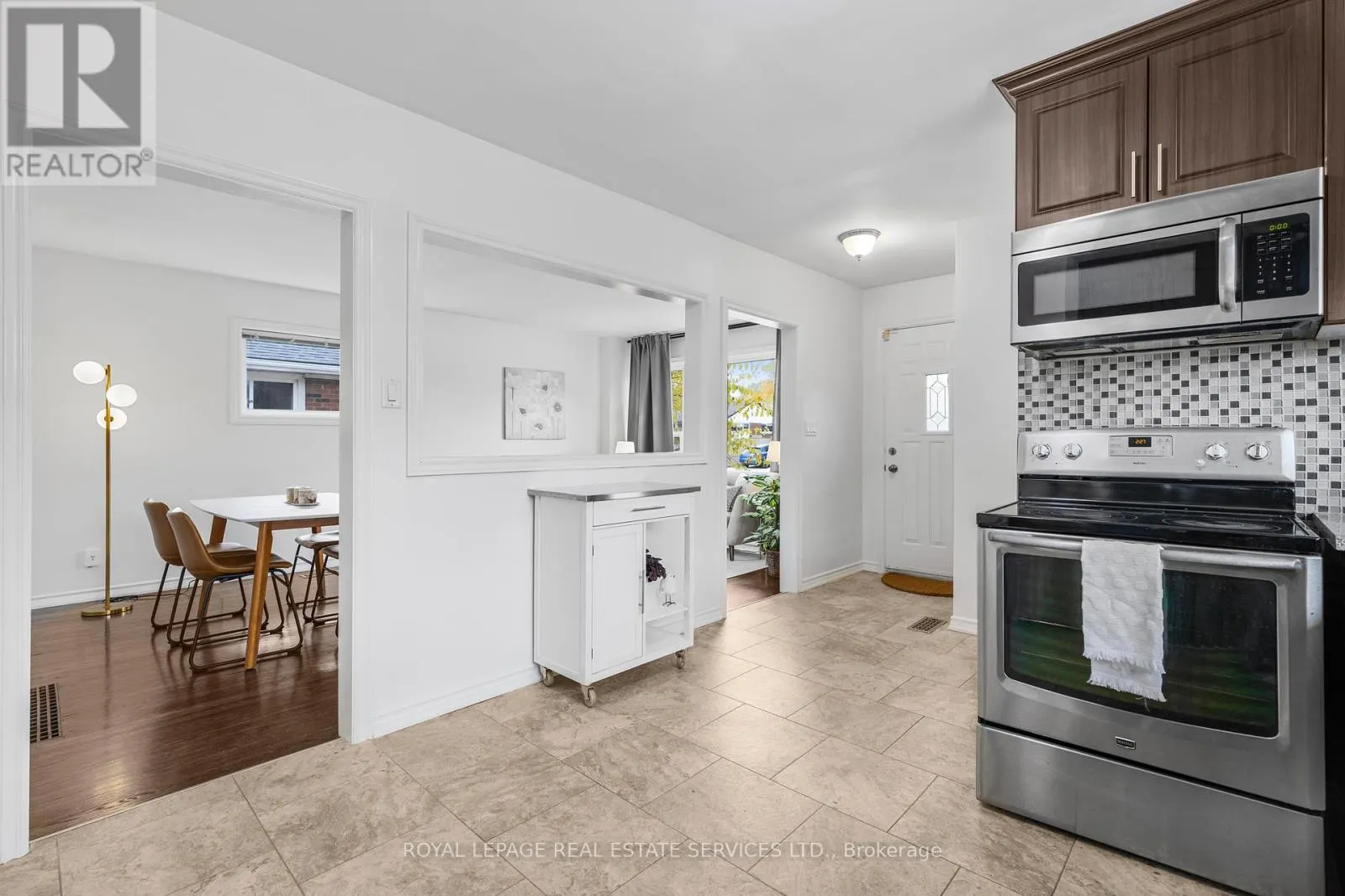 559 EAST 27TH STREET