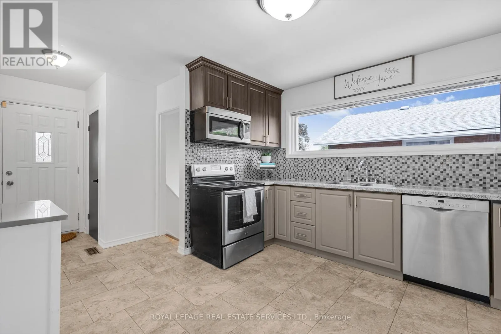 559 EAST 27TH STREET