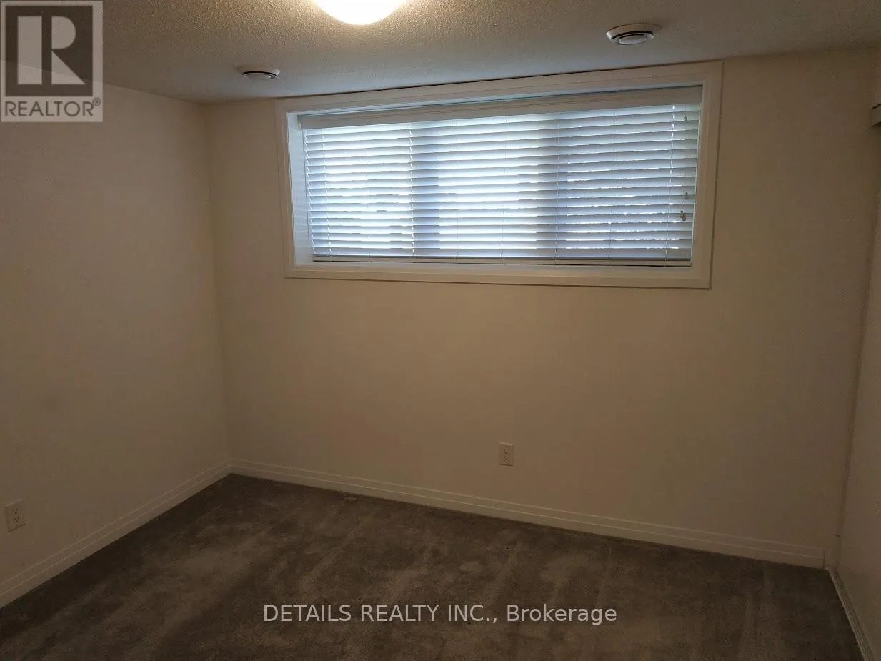 D - 440 VIA VERONA AVENUE