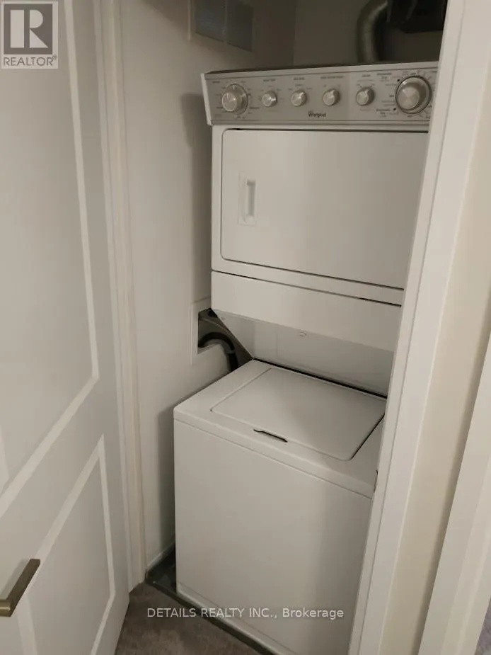 D - 440 VIA VERONA AVENUE