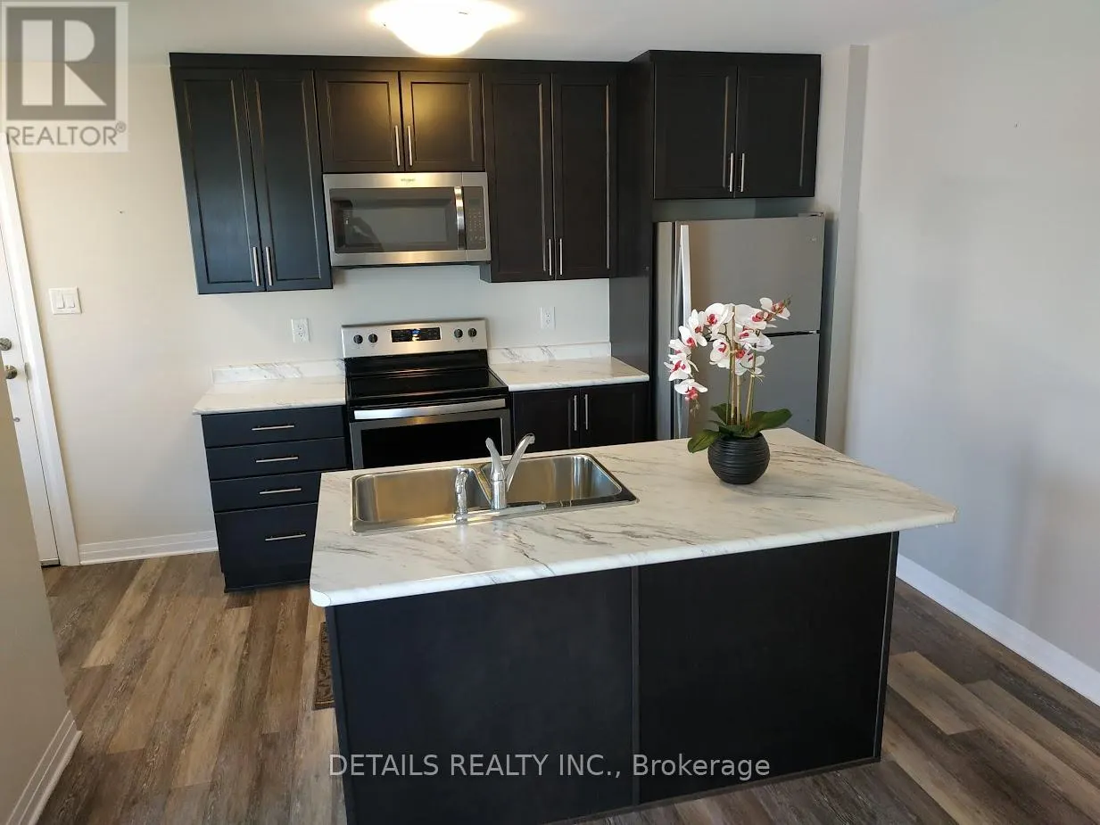 D - 440 VIA VERONA AVENUE