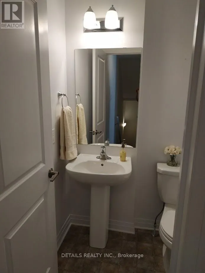 D - 440 VIA VERONA AVENUE