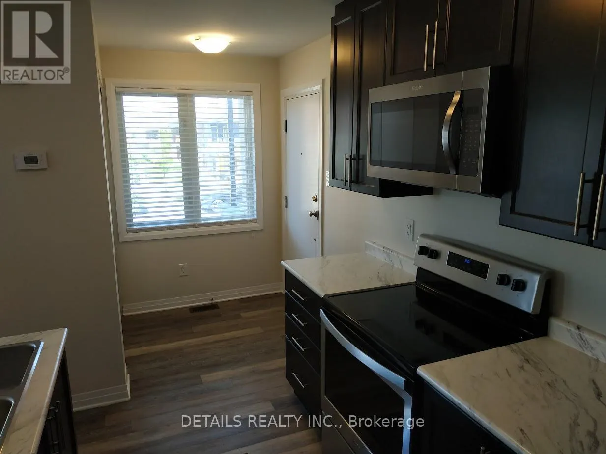 D - 440 VIA VERONA AVENUE