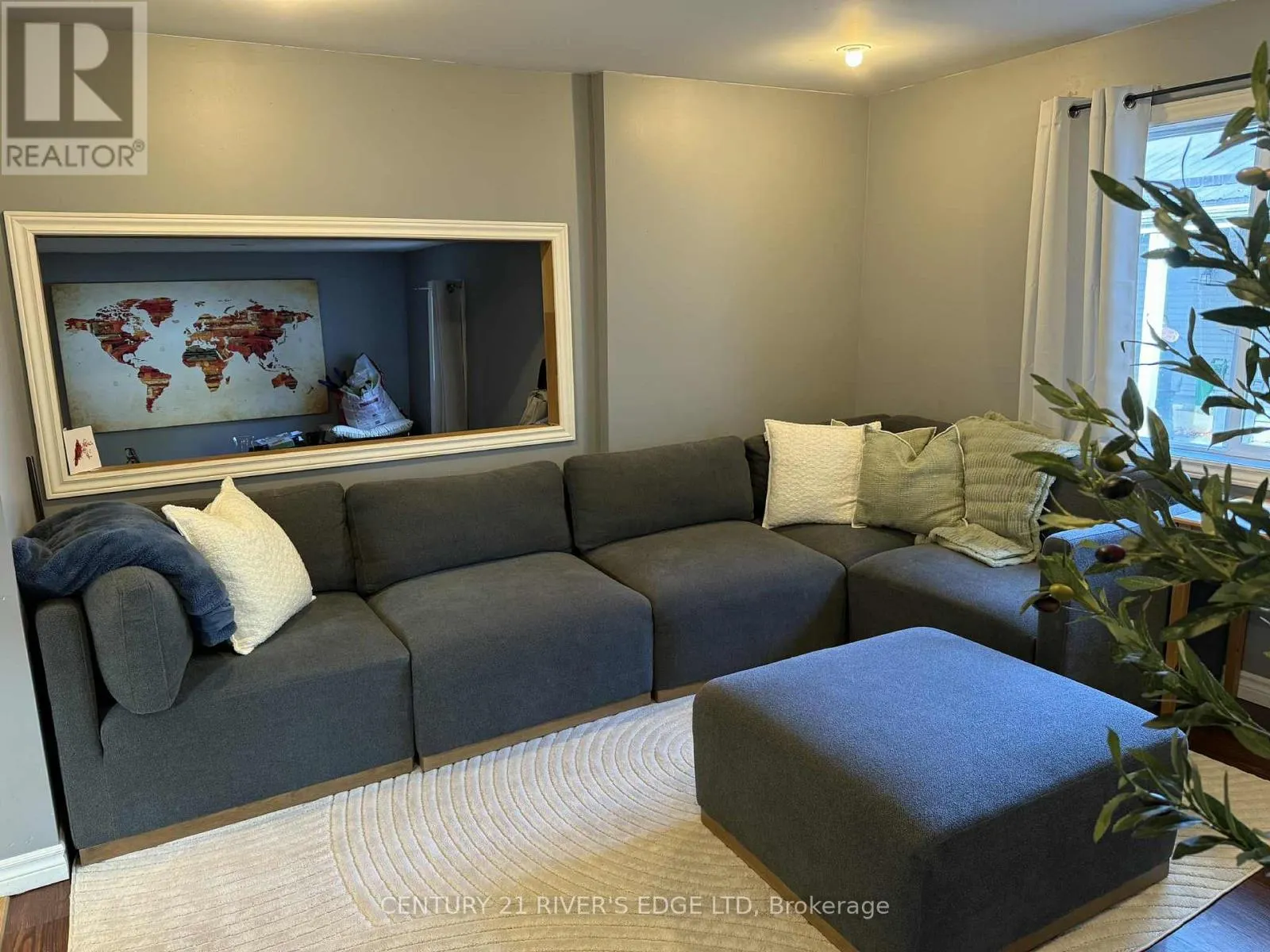 101 SCHOFIELD AVENUE