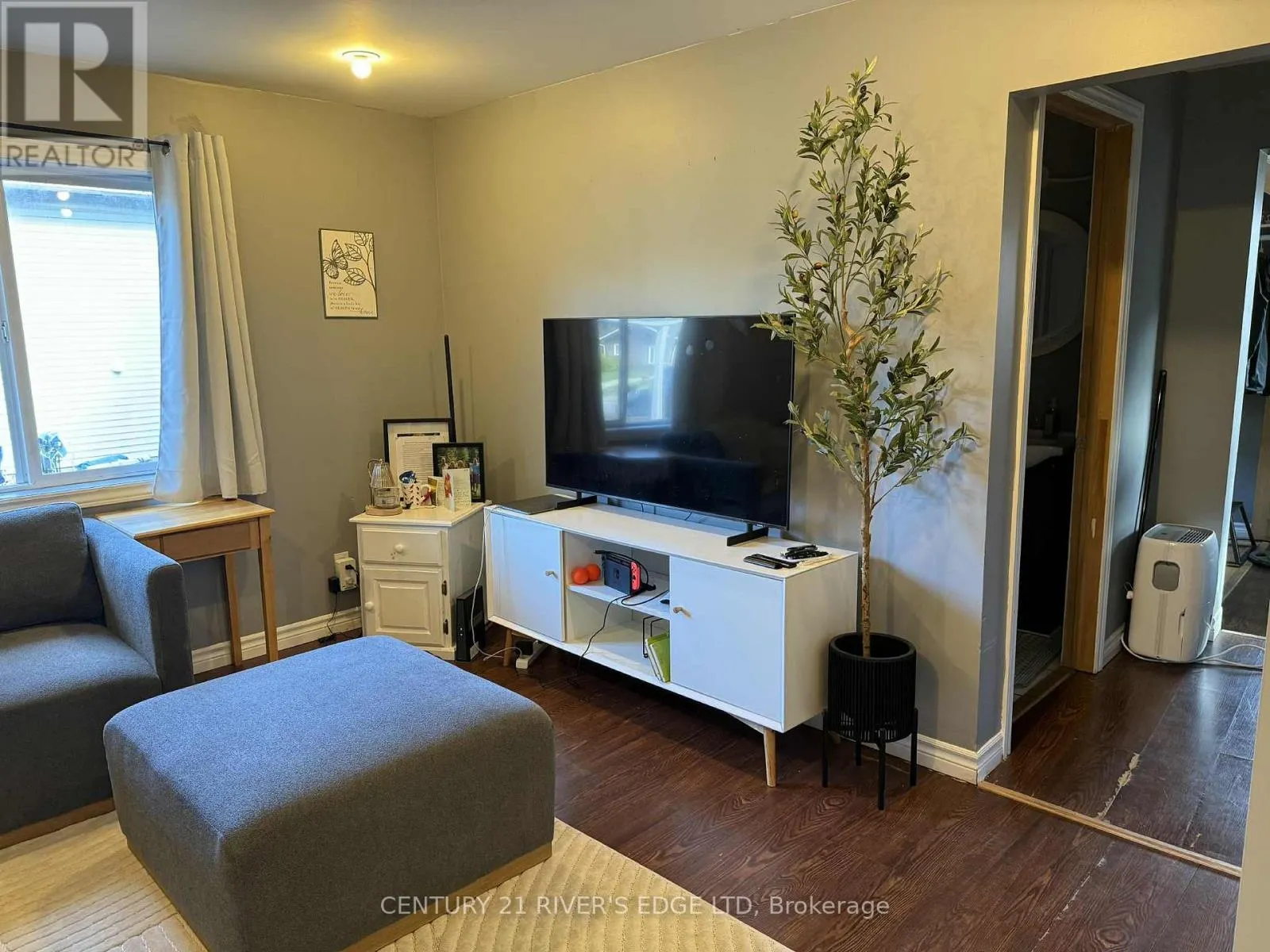 101 SCHOFIELD AVENUE