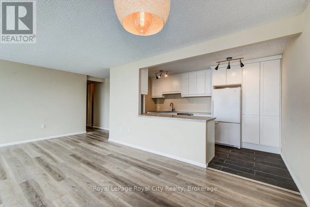 602 - 19 WOODLAWN ROAD E, #602