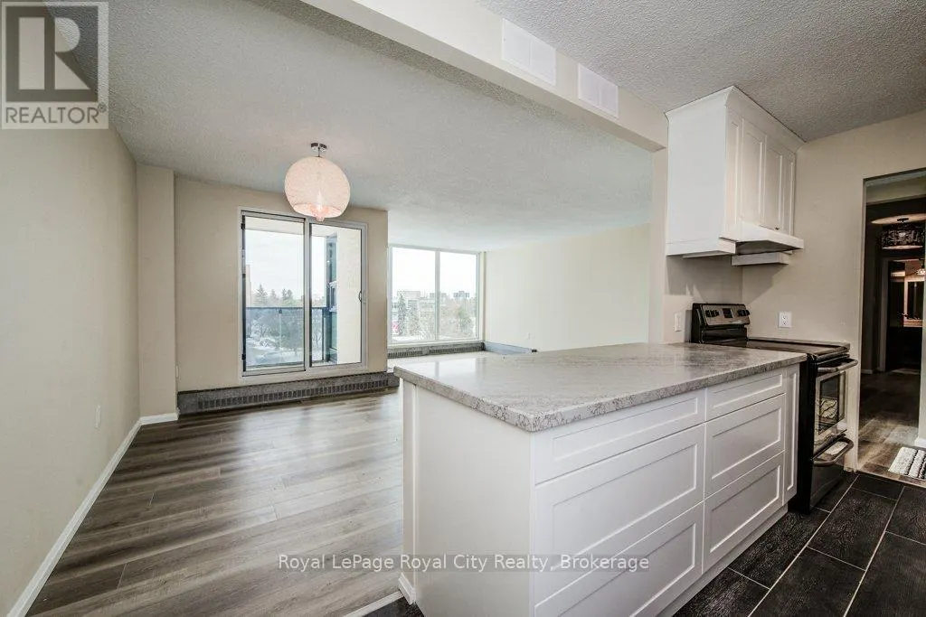 602 - 19 WOODLAWN ROAD E, #602