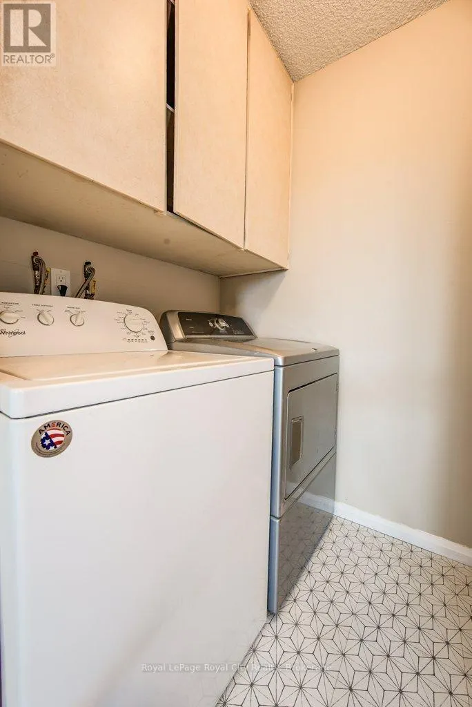 602 - 19 WOODLAWN ROAD E, #602