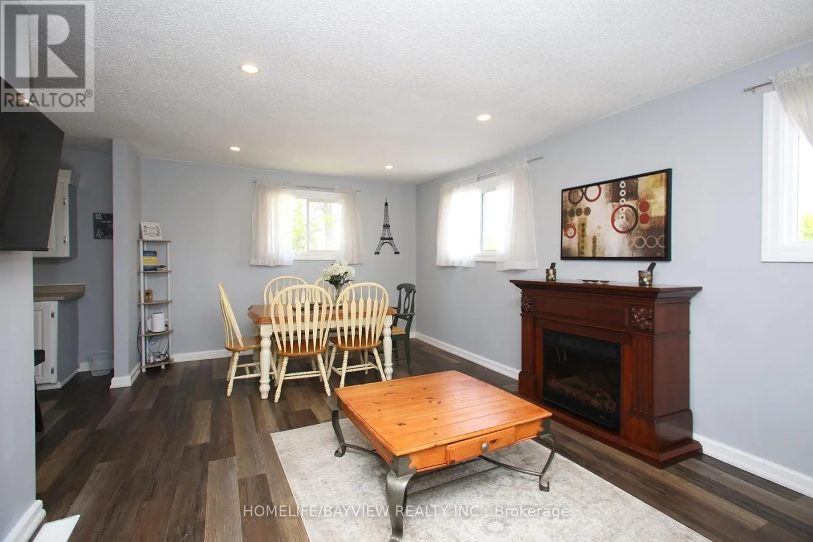 2ND FLR - 9 BRIDGE STREET