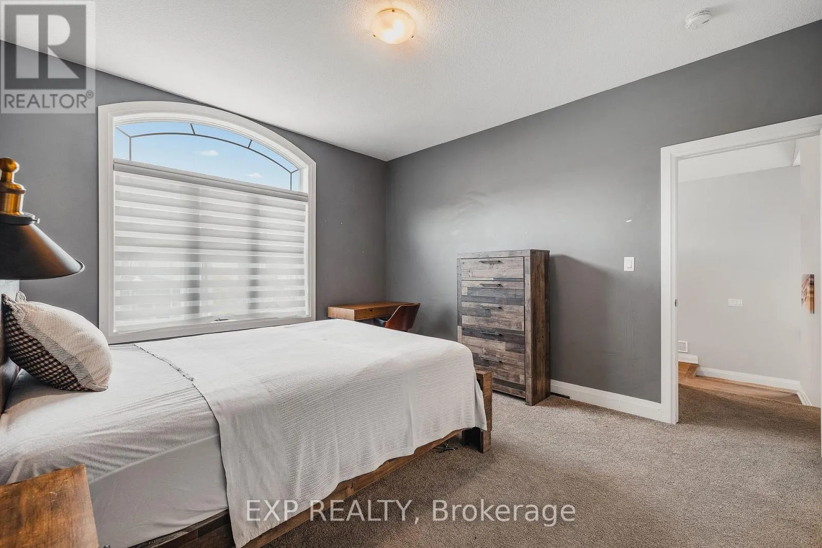 346 MOORLANDS CRESCENT