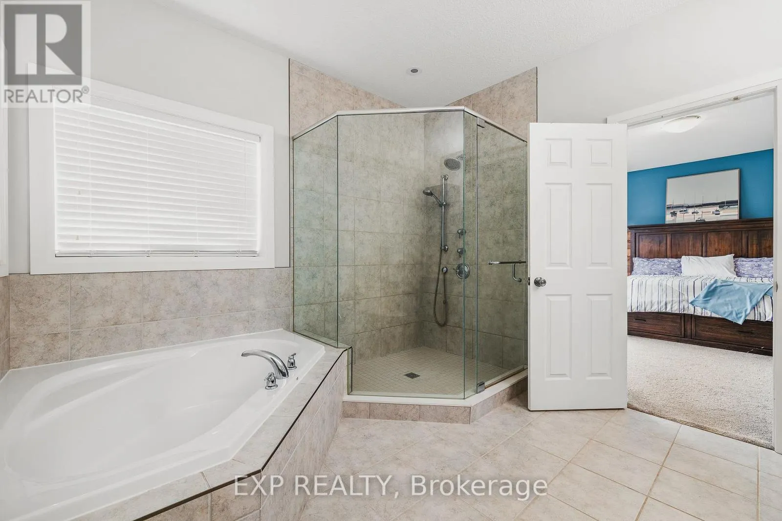 346 MOORLANDS CRESCENT