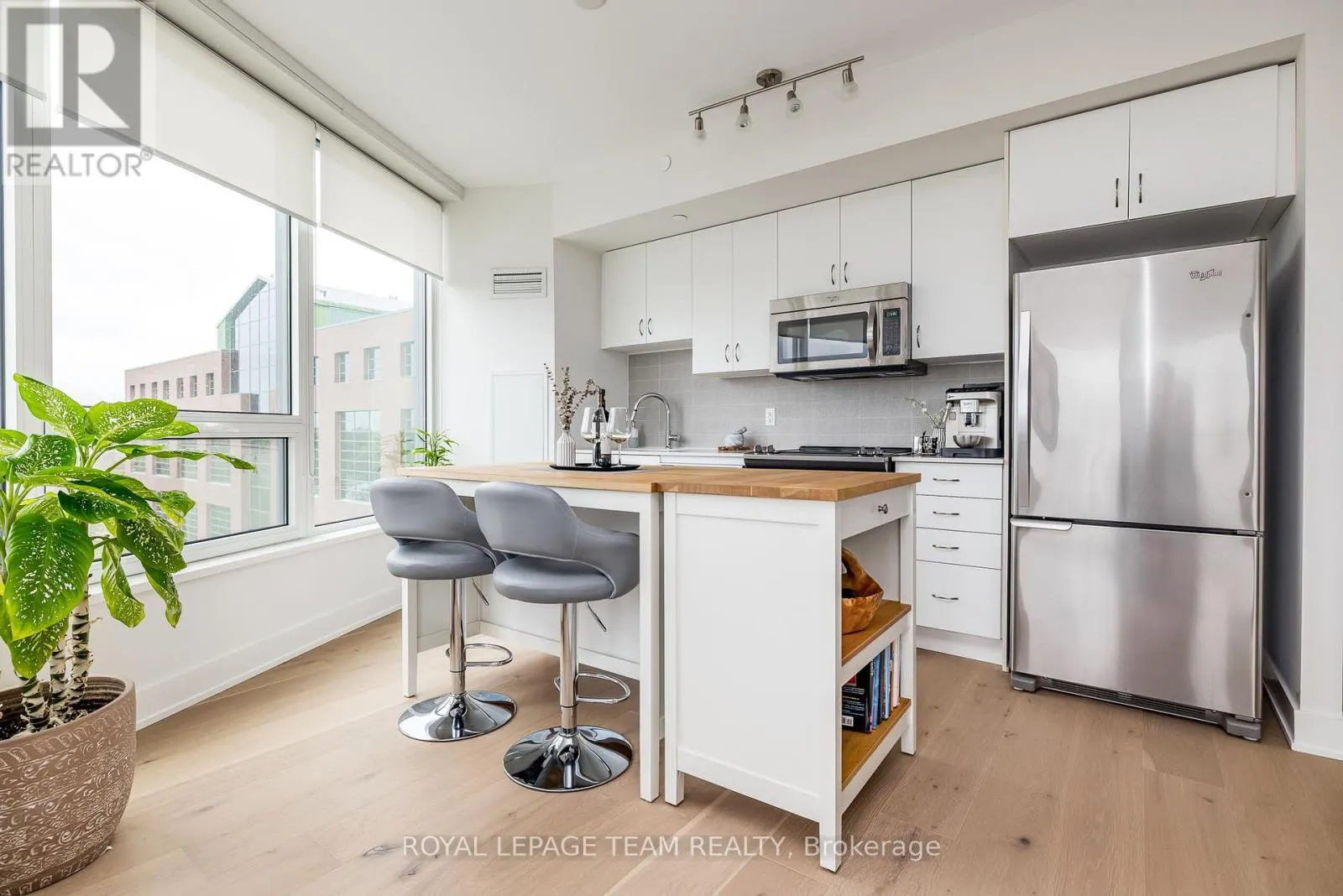 709 - 485 RICHMOND ROAD