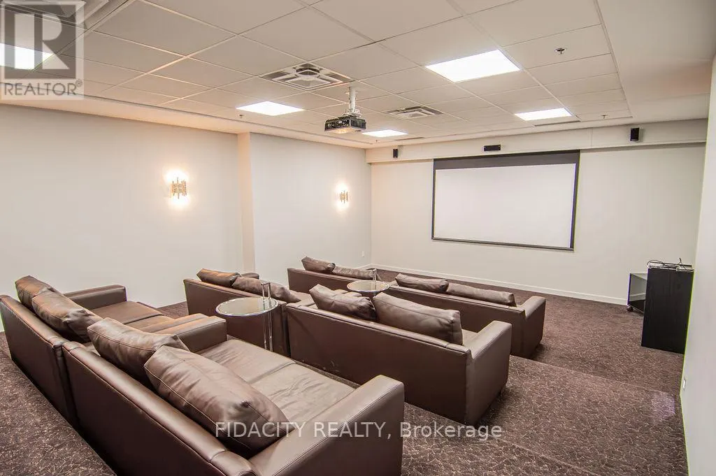 820 - 360 PATRICIA AVENUE