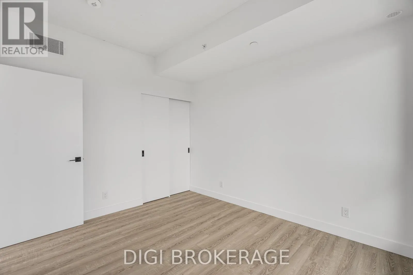 2107 - 1240 CUMMINGS AVENUE