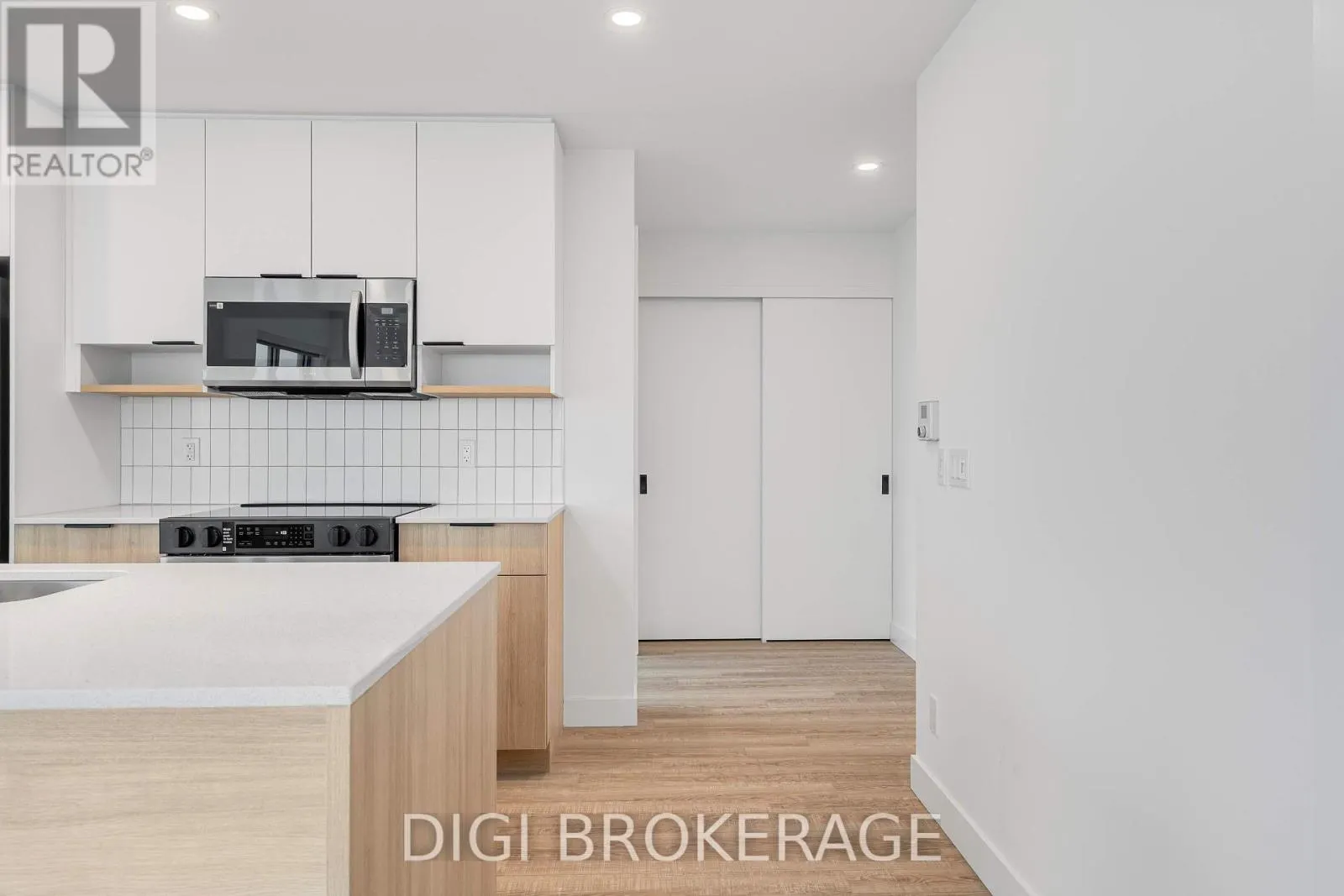 2107 - 1240 CUMMINGS AVENUE