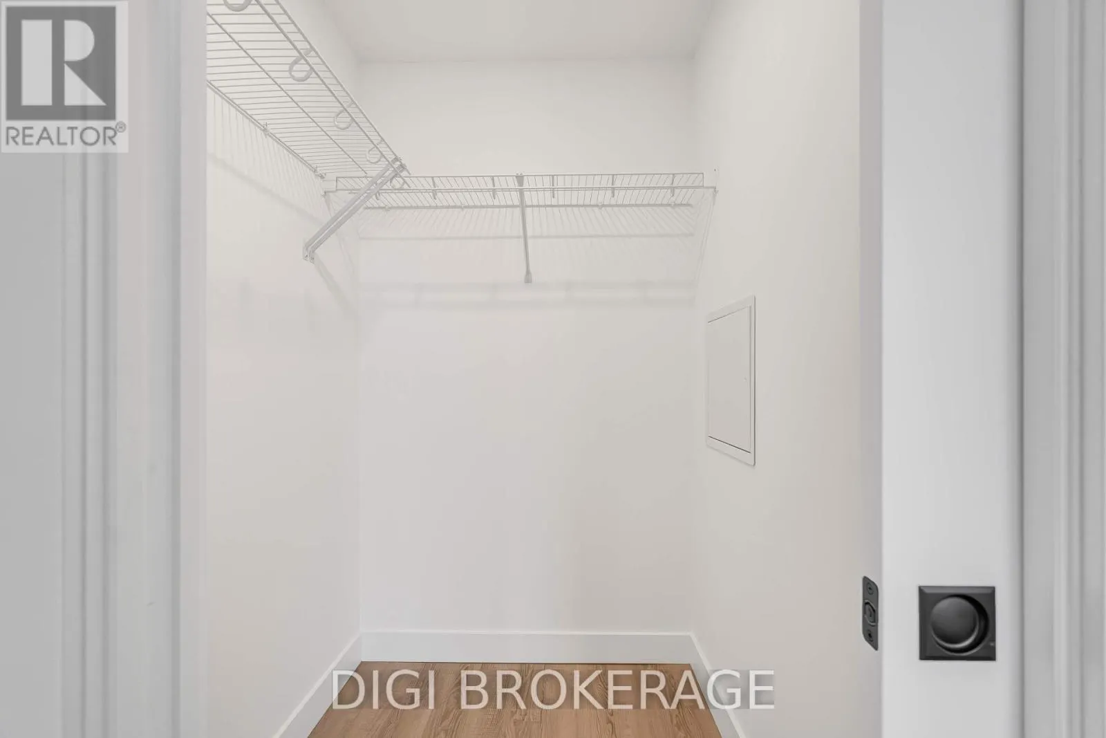 2107 - 1240 CUMMINGS AVENUE