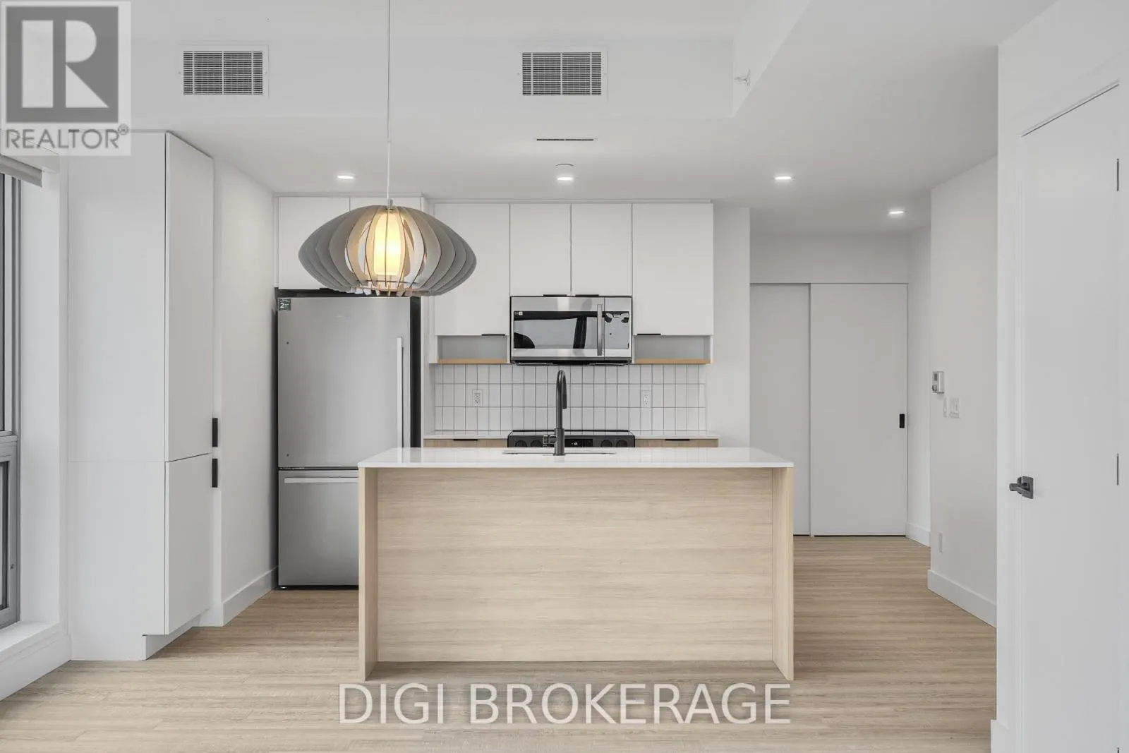 2107 - 1240 CUMMINGS AVENUE