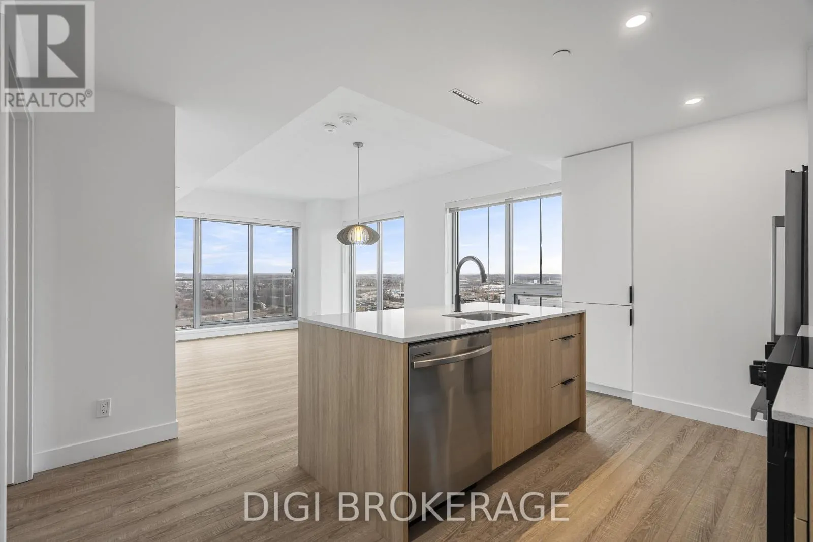 2107 - 1240 CUMMINGS AVENUE