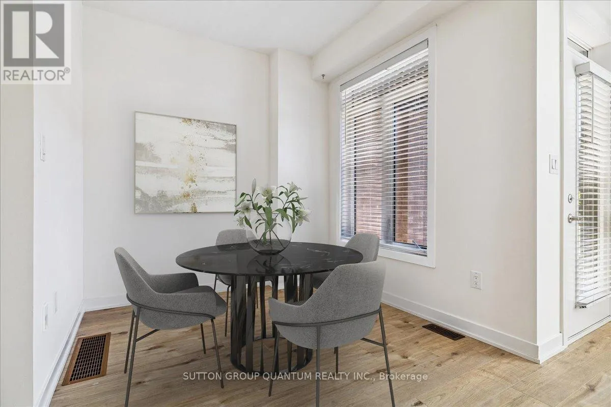 105 - 590 NORTH SERVICE ROAD