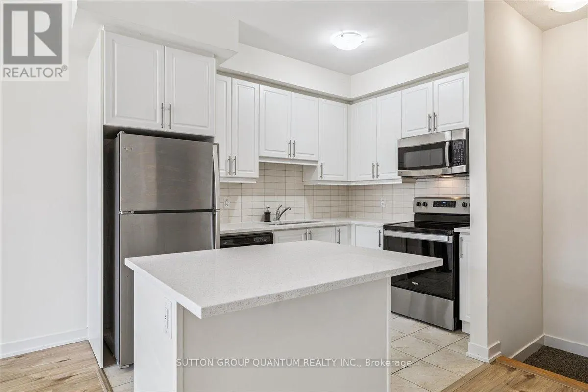 105 - 590 NORTH SERVICE ROAD